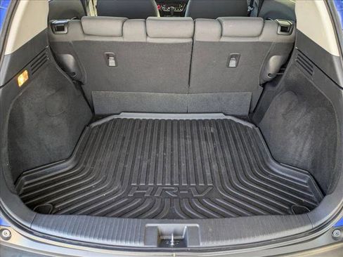 Used 2021 Honda HR-V EX image 6