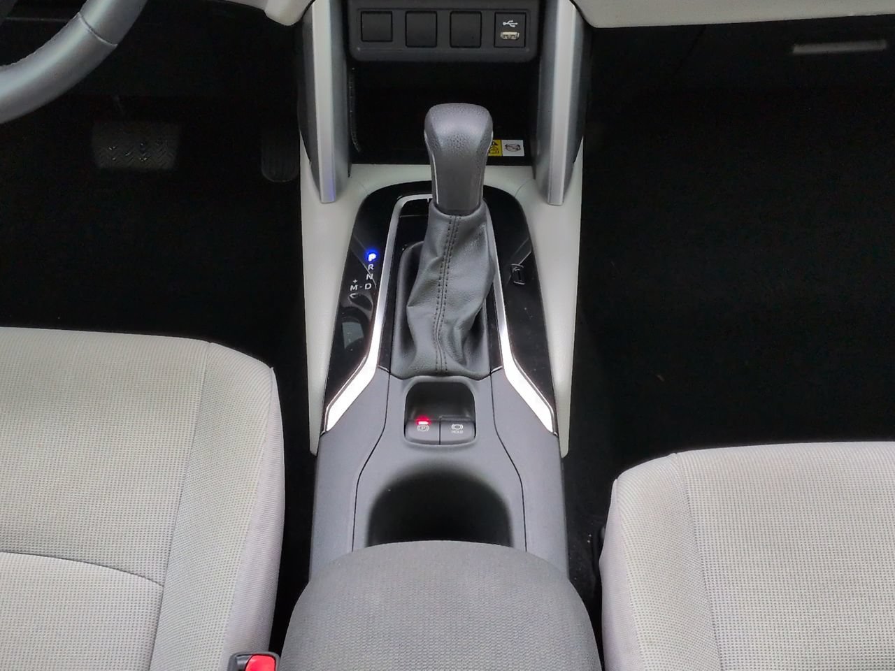 Used 2022 Toyota Corolla Cross LE w/ Moonroof Package FWD image 18