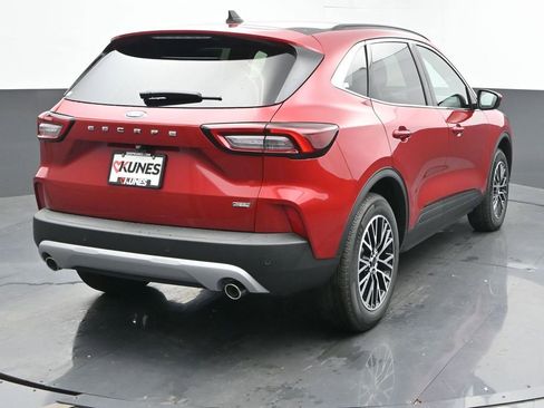New 2025 Ford Escape SE image 9