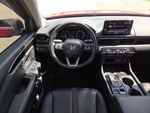 Used 2023 Honda Pilot Touring image 28