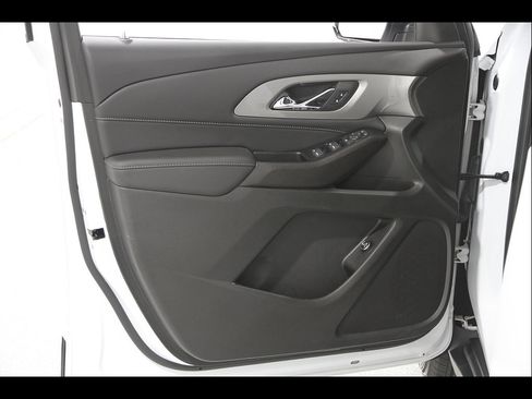 Certified 2023 Chevrolet Traverse LT FWD image 4