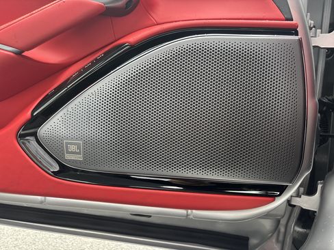 Used 2022 Ferrari Roma RWD image 23