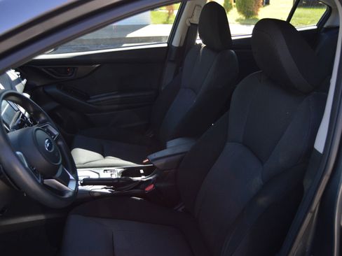 Used 2018 Subaru Impreza 2.0i Premium w/ Eyesight & BSD & Rcta image 9