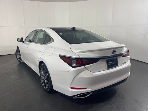 Used 2024 Lexus ES 350 Ultra Luxury w/ Accessory Package (Z1) FWD image 9