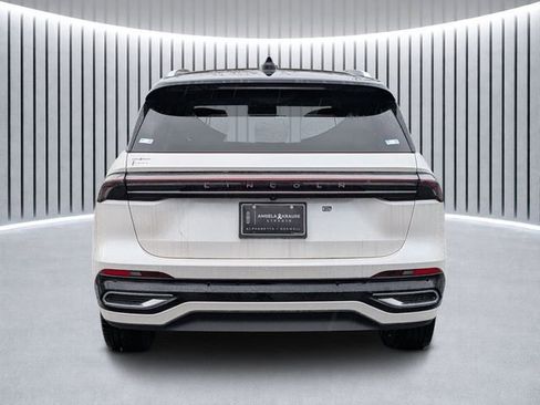 New 2026 Lincoln Nautilus Reserve image 5