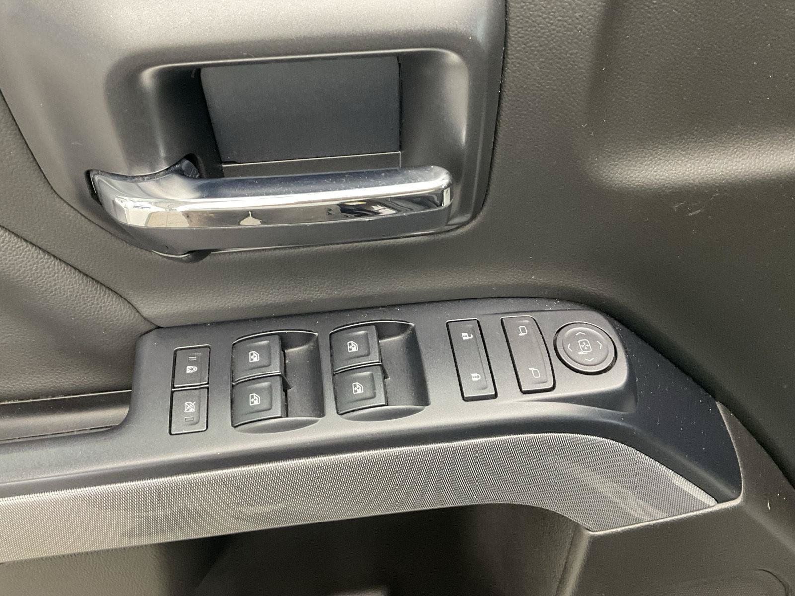 Used 2019 Chevrolet Silverado 1500 LT w/ All Star Edition AWD/4WD image 23