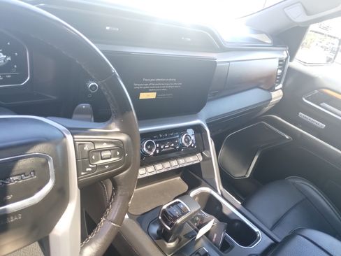 Used 2023 GMC Sierra 1500 Denali image 12