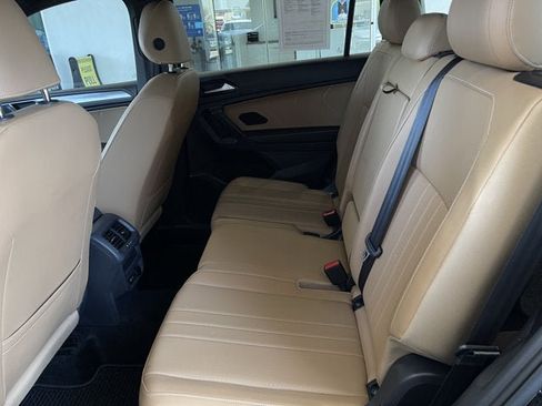 Used 2024 Volkswagen Tiguan SE FWD image 20