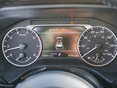 Used 2023 Nissan Rogue SV w/ SV Premium B Package image 20