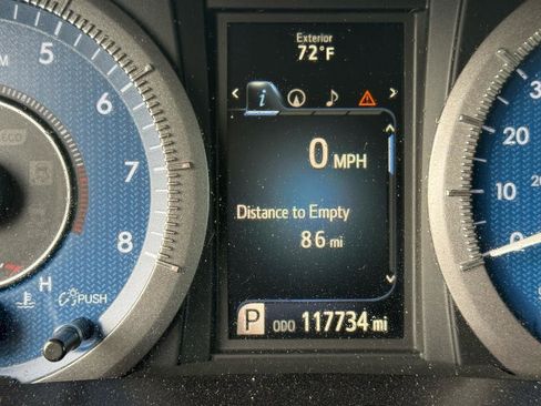 Used 2017 Toyota Sienna XLE w/ XLE Navigation Package FWD image 14