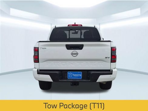 Used 2024 Nissan Frontier SV w/ SV Convenience Package RWD image 5