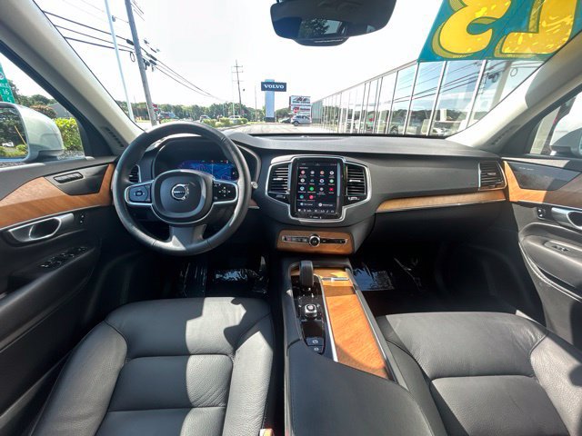 Certified 2023 Volvo XC90 B6 Plus AWD/4WD image 17