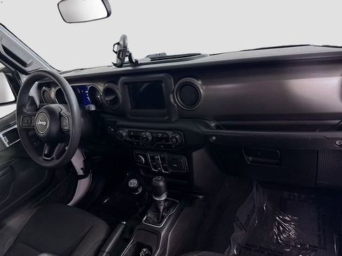 Used 2023 Jeep Gladiator Sport image 27