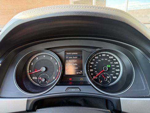 Used 2019 Volkswagen Atlas SE w/ Panoramic Sunroof Package image 17