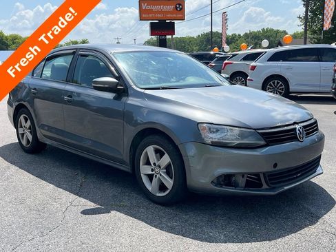 Used 2012 Volkswagen Jetta TDI FWD image 1