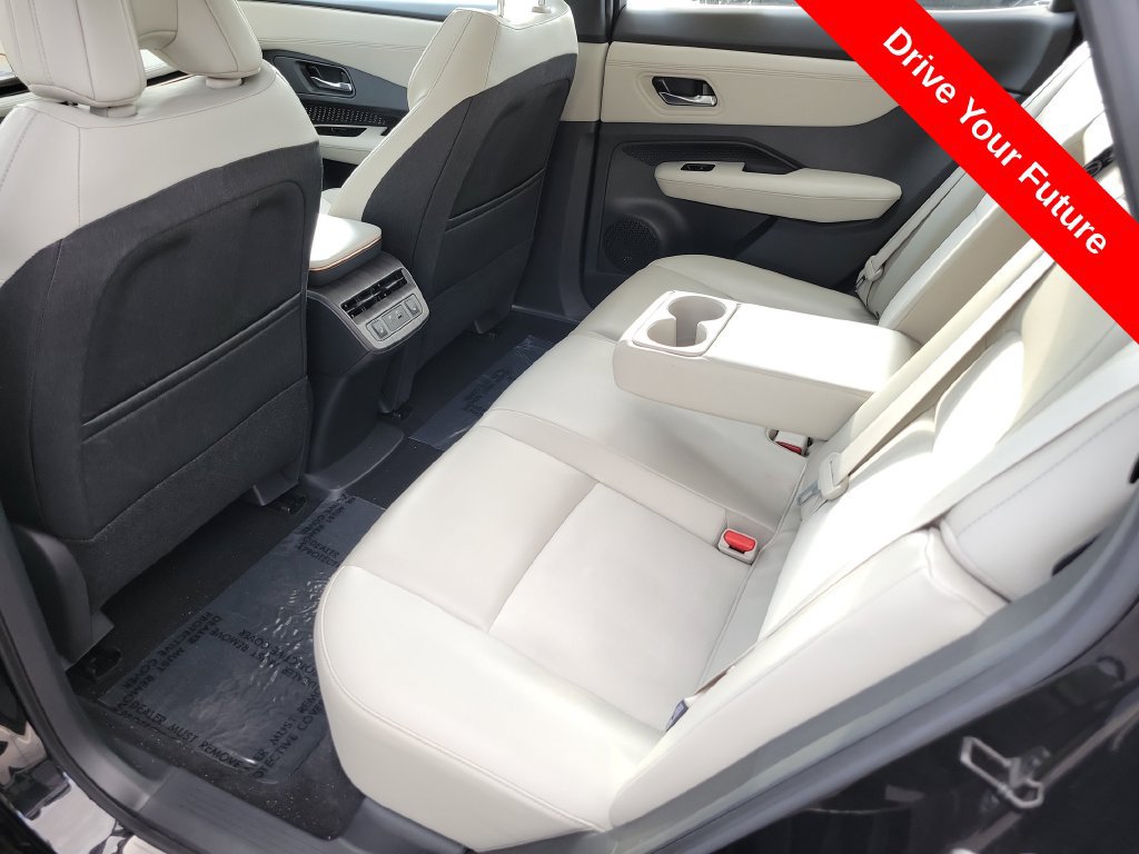 Used 2024 Nissan Ariya FWD image 27