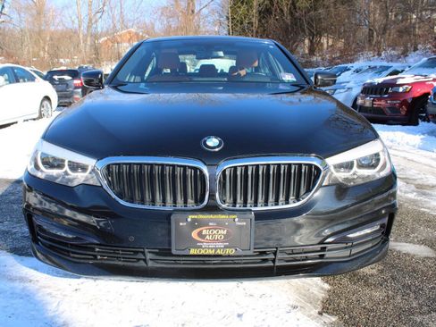 Used 2017 BMW 530i xDrive 530i xDrive AWD 4dr Sedan image 3