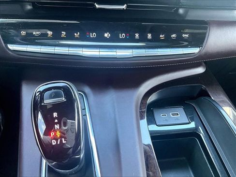 Used 2023 Cadillac Escalade Sport Platinum w/ LPO, ONYX Package AWD/4WD image 24