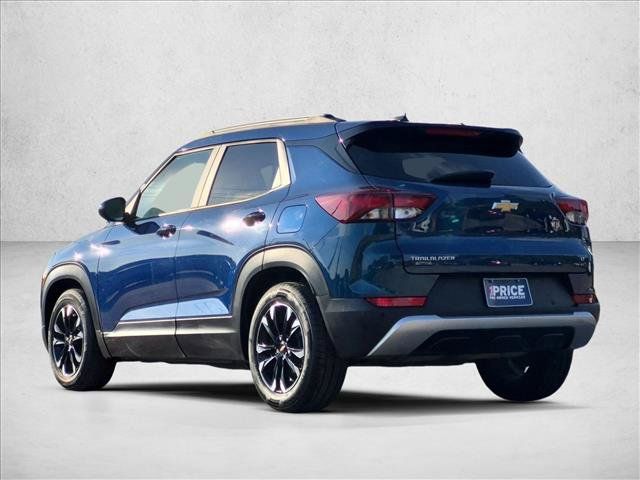 Used 2021 Chevrolet TrailBlazer LT w/ Sun and Liftgate Package FWD image 8