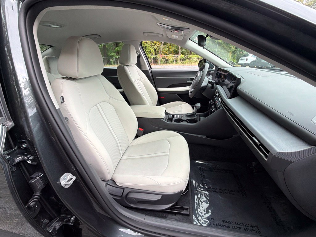 Certified 2026 Hyundai Sonata SE FWD image 9