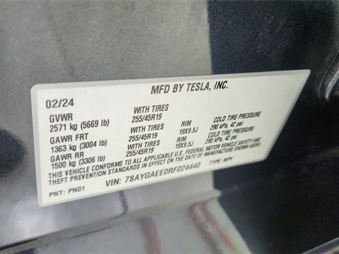 Used 2024 Tesla Model Y Long Range image 65