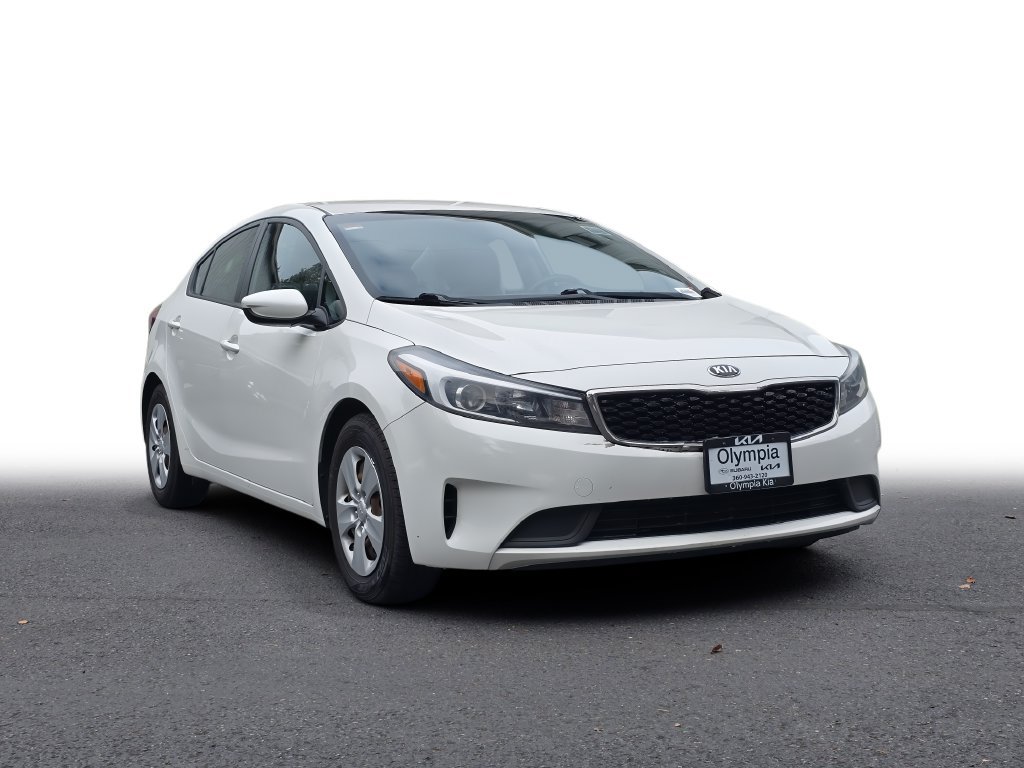Used 2017 Kia Forte LX FWD image 1