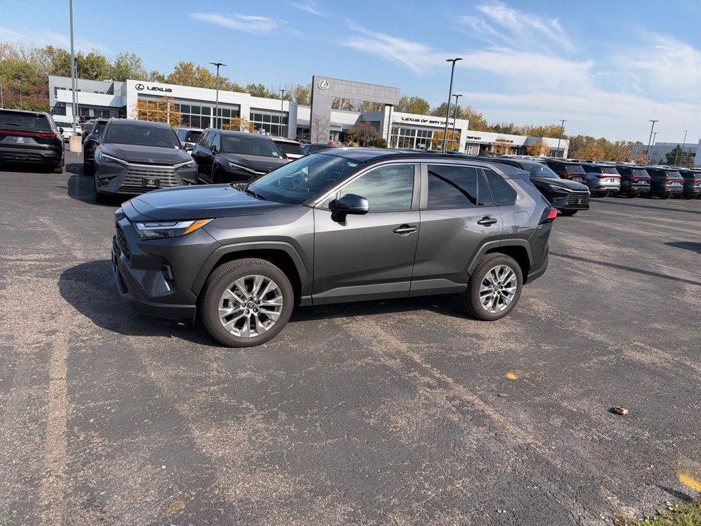 Used 2025 Toyota RAV4 XLE Premium w/ Weather Package AWD/4WD image 4