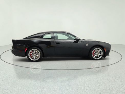 Used 2025 Dodge Charger Daytona Scat Pack w/ Track Pack AWD/4WD image 4