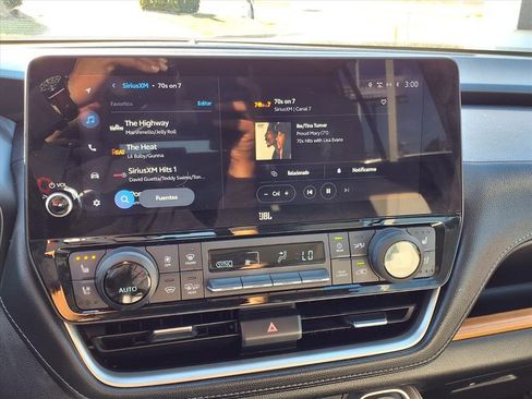 Used 2024 Toyota Grand Highlander Limited image 19