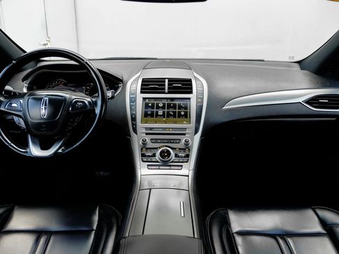 Used 2017 Lincoln MKZ Premiere FWD image 21