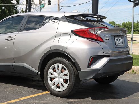 Used 2019 Toyota C-HR LE image 11