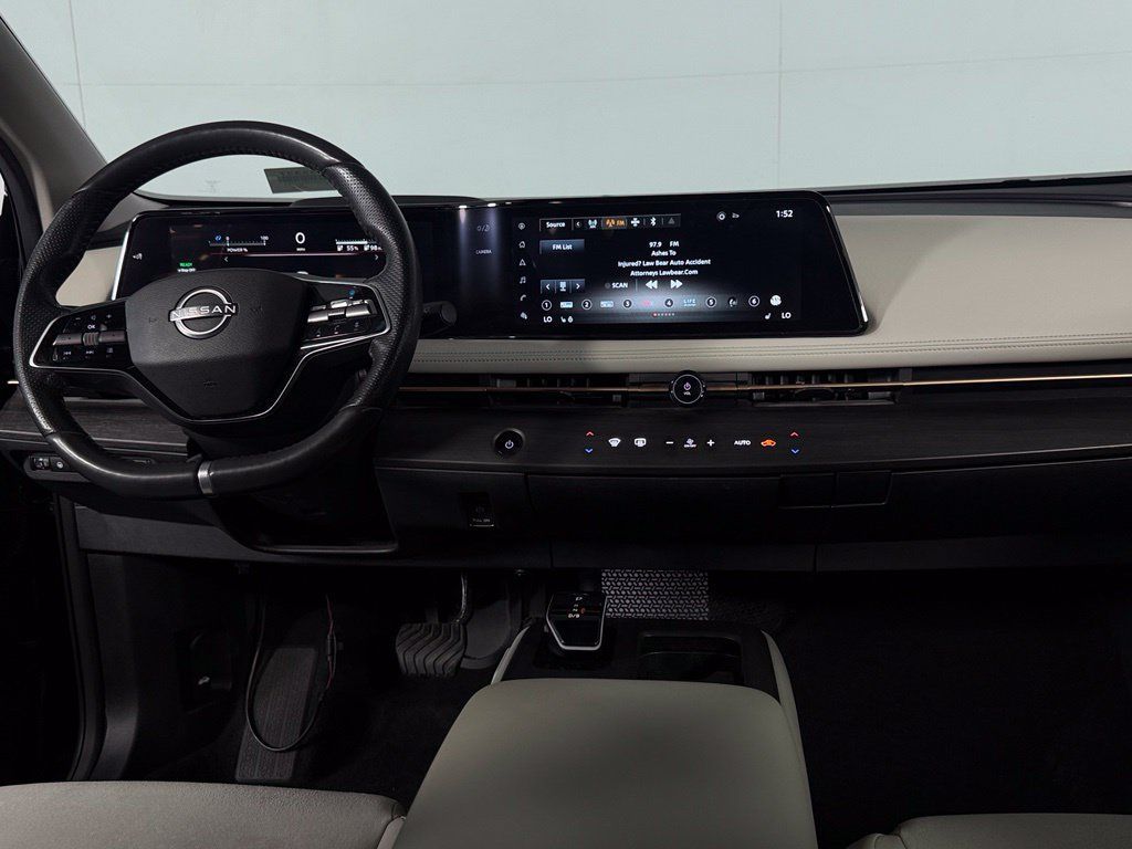 Used 2023 Nissan Ariya FWD image 13