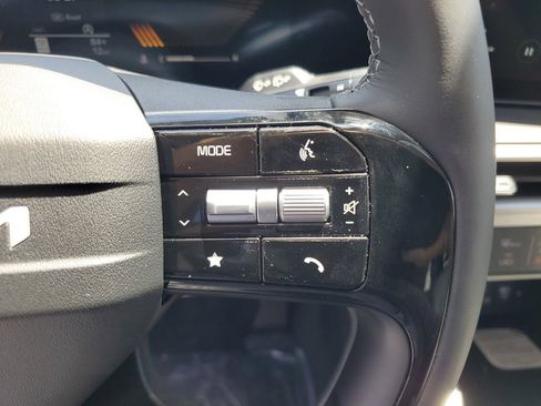 New 2026 Kia Sorento S FWD image 13