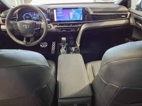 Used 2025 Toyota Camry XSE FWD image 20