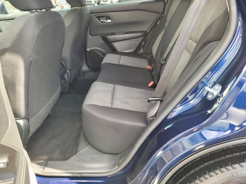 Used 2025 Nissan Rogue SV FWD image 13