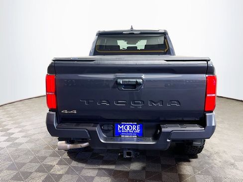 Certified 2025 Toyota Tacoma SR5 AWD/4WD image 7
