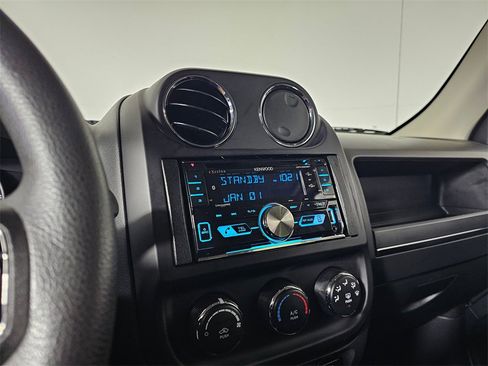 Used 2014 Jeep Patriot Sport w/ Power Value Group image 26