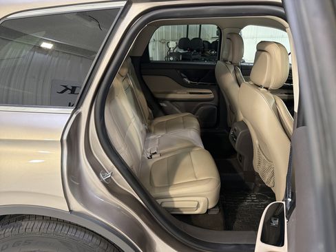 Used 2020 Lincoln Corsair FWD w/ Equipment Group 101A image 12