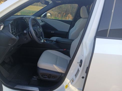 Used 2025 Lexus TX 350 350 Premium image 8