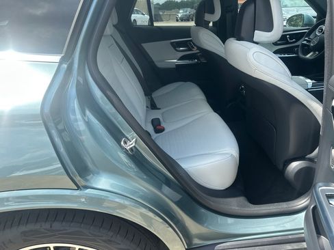 Used 2026 Mercedes-Benz GLC 350e 4MATIC image 18