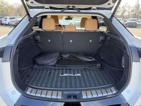 Used 2025 Lexus RZ 450e Premium w/ Technology Package image 28