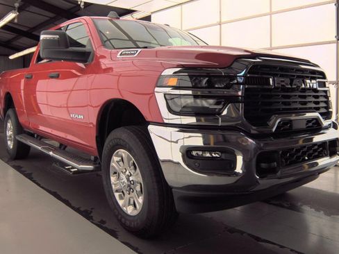 Used 2026 RAM 2500 Big Horn AWD/4WD image 2
