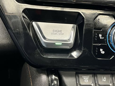 Certified 2024 GMC Sierra 2500 AT4 w/ AT4 Preferred Package image 24