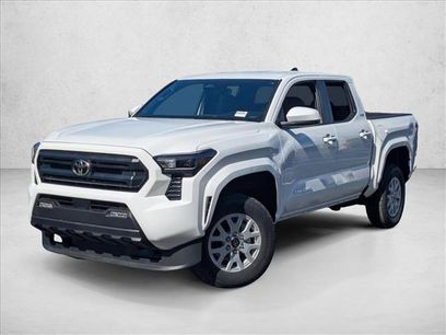 New 2025 Toyota Tacoma SR5
