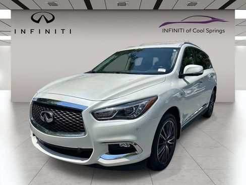 Used 2019 INFINITI QX60 Luxe w/ Sensory Package AWD/4WD image 3