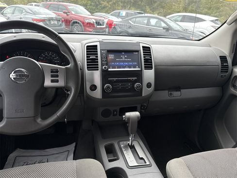 Certified 2019 Nissan Frontier SV image 27