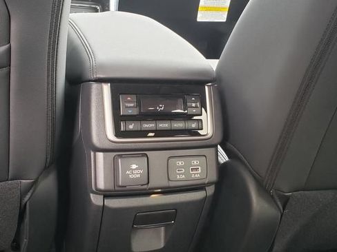 New 2026 Subaru Ascent Touring AWD/4WD image 13