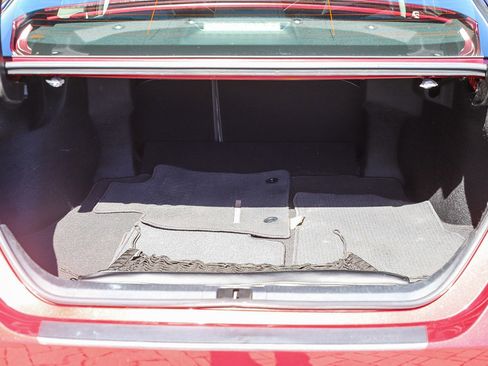 Used 2018 Toyota Camry SE image 26