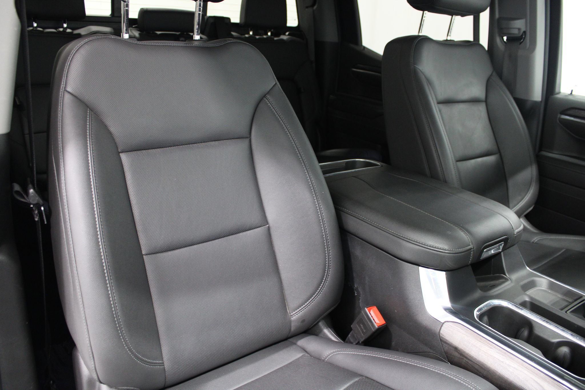 Used 2024 Chevrolet Silverado 1500 LTZ AWD/4WD image 27