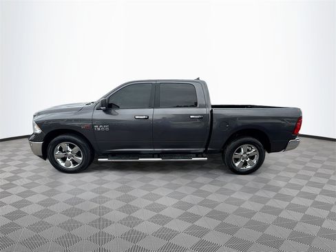 Used 2018 RAM 1500 Big Horn image 9